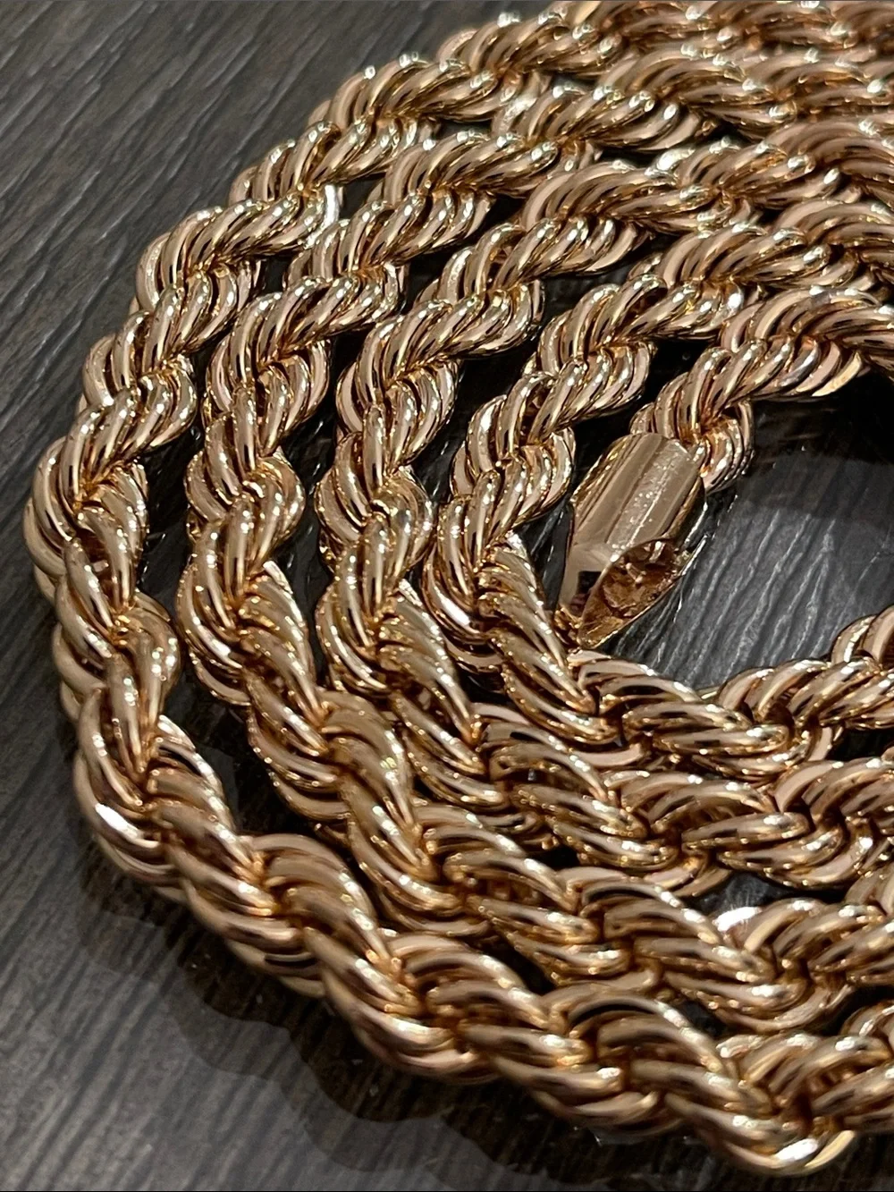 Vintage Style Classic Diamond-Cut Gold-tone Rope Chain Necklace